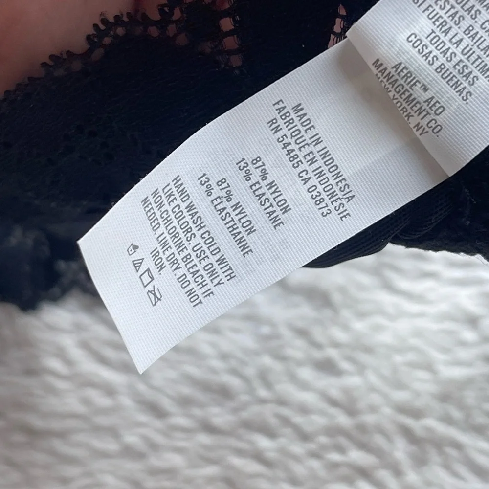 Aerie NWT black wireless floral lace bra